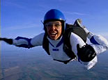 qt video of skydiving stunts for Lottery Quebec