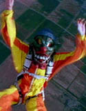 Fly5.JPG (12380 bytes)
